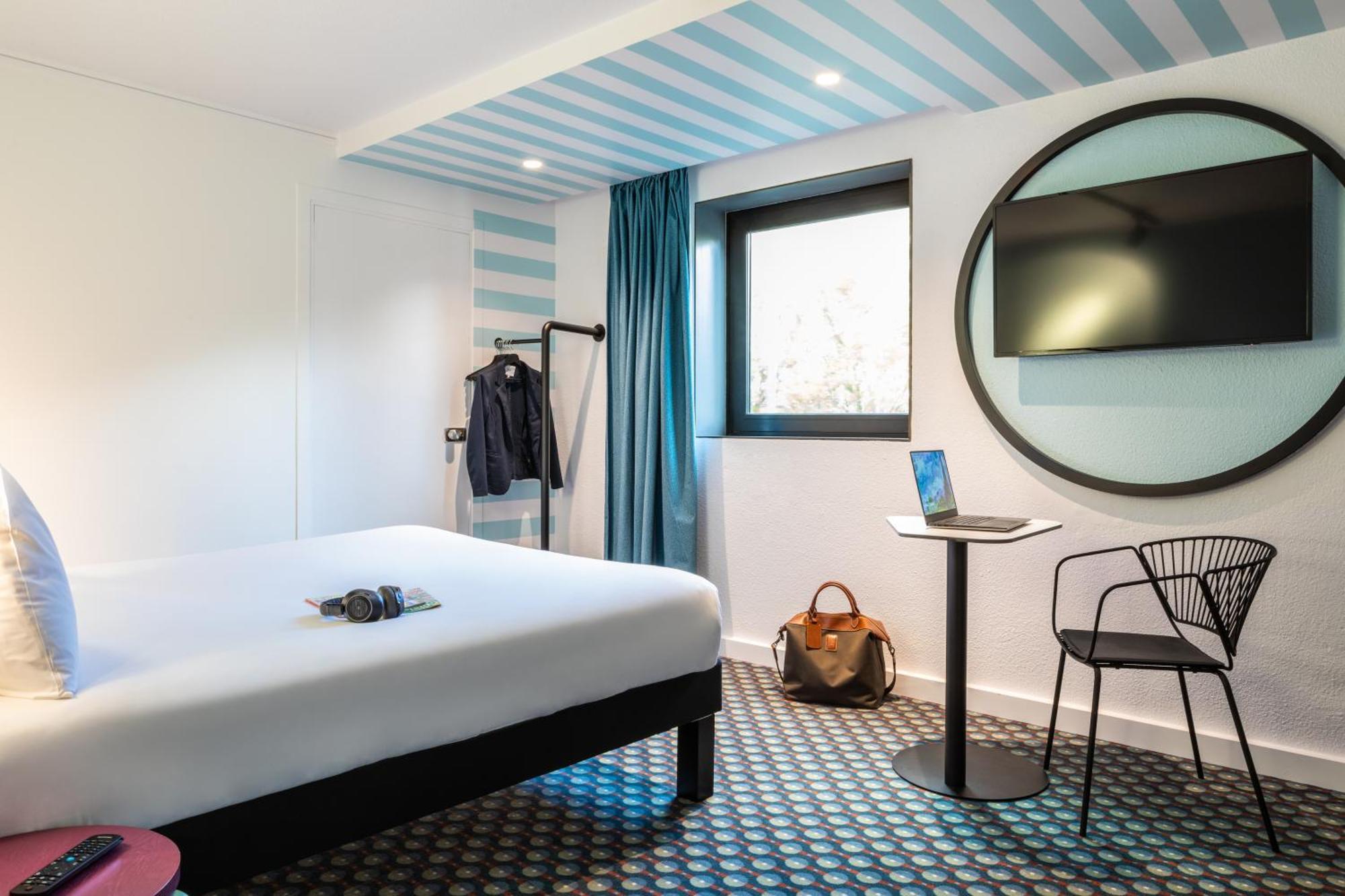 Ibis Styles Paris Saint Denis Pleyel Hotel Exterior photo