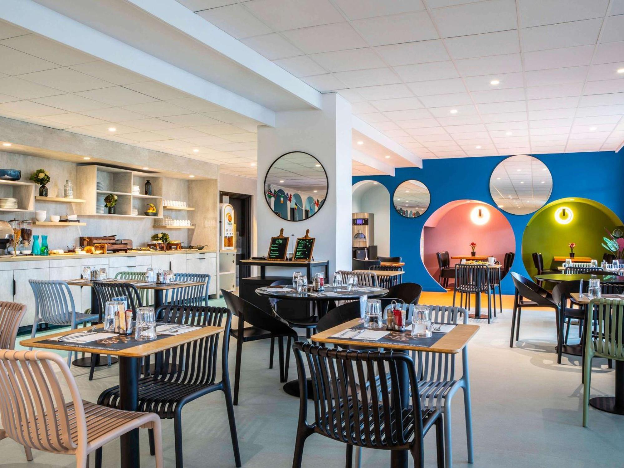 Ibis Styles Paris Saint Denis Pleyel Hotel Exterior photo